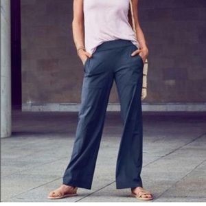 Athlete Chelsea Wide Leg Pants, Black Size 6P